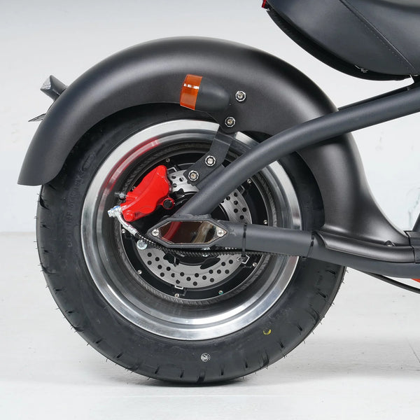 E-Chopper 45 km/h Seitenansicht Reifen hinten