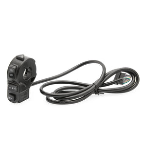 Detailaufnahme der Bedienelemente am E-Chopper Kombischalter – Hupe, Licht, Blinker